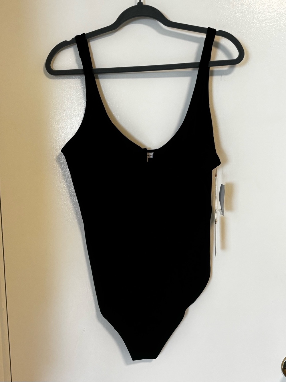 NWT Good American Black U Neck Bodysuit